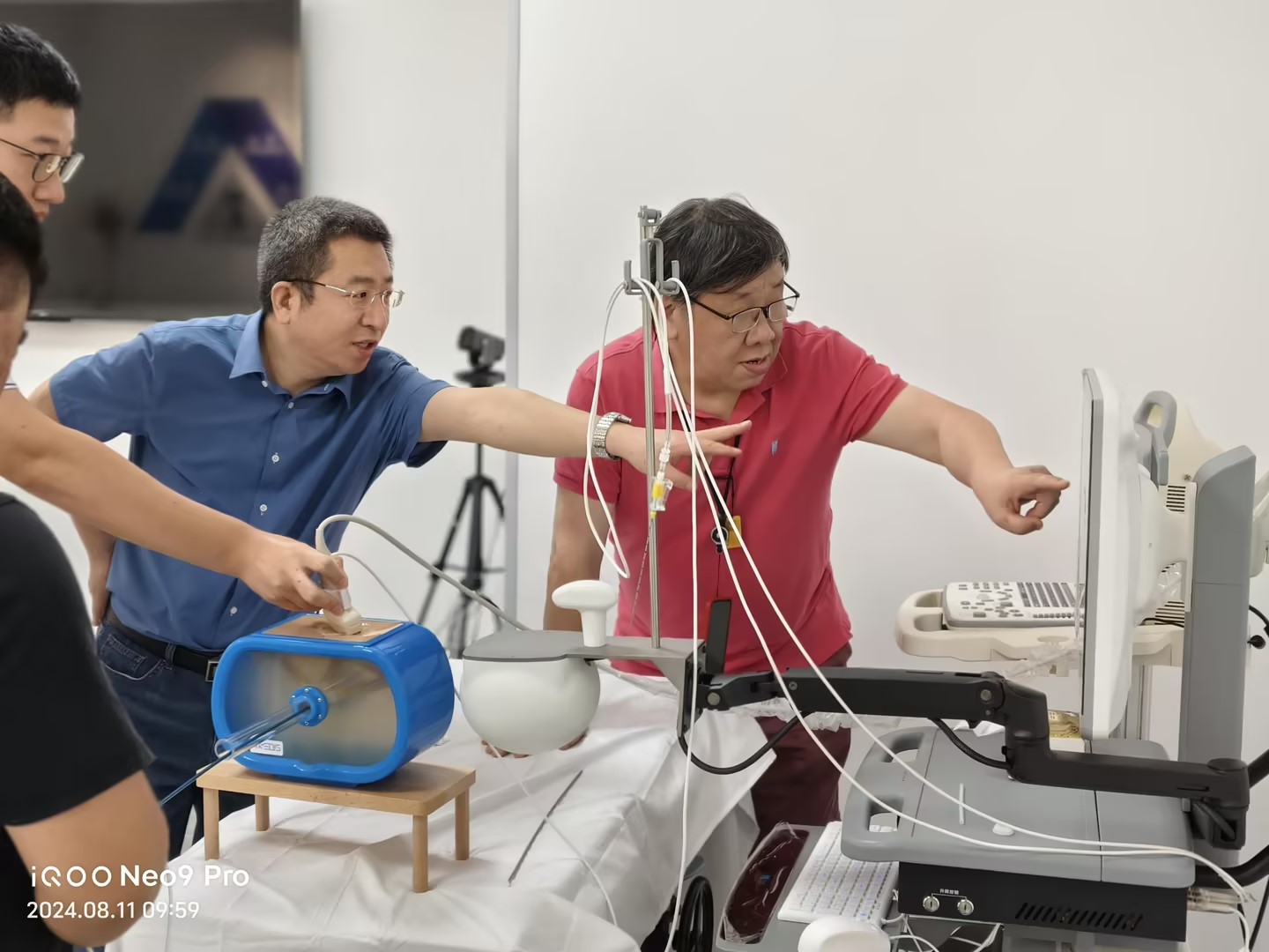 介入醫(yī)學專家楊寧教授蒞臨邁迪斯醫(yī)療，共話超聲用電磁定位穿刺引導技術新未來